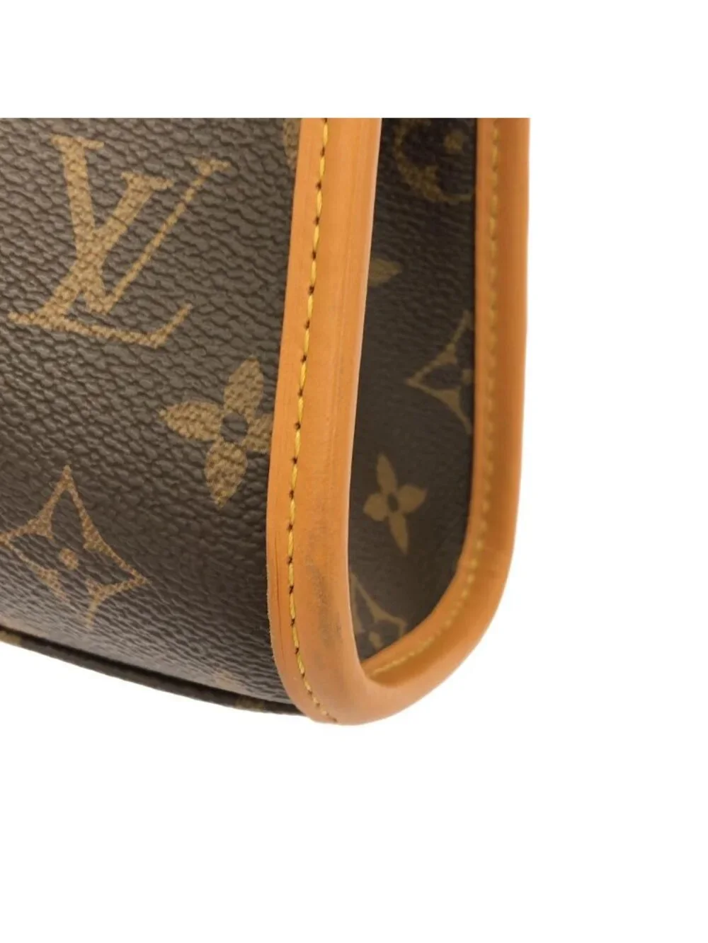 Louis Vuitton Monogram LV Ivy